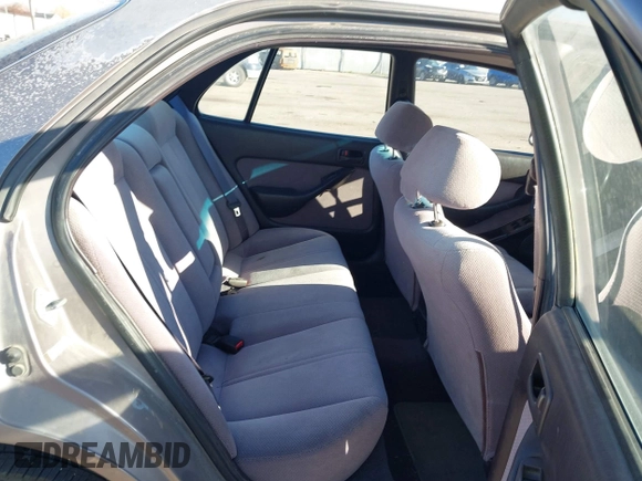 1995 Toyota Camry LE z VIN JT2SK12E0S0286848, wystawiony jako IAAI lot #41862969 z przebiegiem 220 923 mil mil oraz . Historia ofert i sprzedaży dostępna na DreamBid. Obrazek 8.