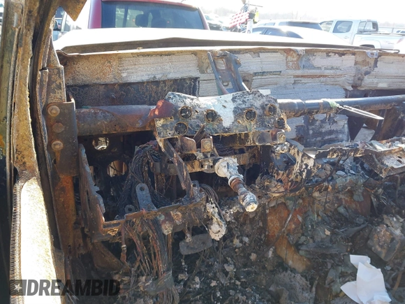 2003 Ford F-350 XL with VIN 1FTSX31PX3EB78734, listed as a IAAI auction lot 41611455 with Not provided miles and . Bid and sale history available at DreamBid. Image 7.