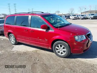 2008 Chrysler Town & Country Touring with VIN 2A8HR54P28R713537, listed as a IAAI auction lot 41795260 with 98,981 mi miles. Bid and sale history available at carsss.com. Image 1.