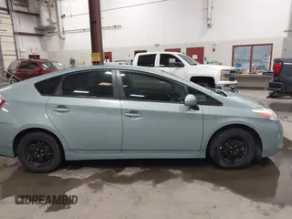 2013 Toyota Prius One z VIN JTDKN3DU5D5621042, wystawiony jako IAAI lot #42277891 z przebiegiem 233 484 mil mil oraz . Historia ofert i sprzedaży dostępna na DreamBid. Obrazek 13.