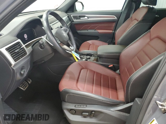 2021 Volkswagen Atlas SEL Premium R-Line with VIN 1V2FE2CA2MC238981, listed as a Copart auction lot 62637875 with 43,064 mi miles and Salvage title. Bid and sale history available at DreamBid. Image 7.