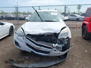 2013 Chevrolet Equinox LT with VIN 2GNALDEK1D1268330, listed as a IAAI auction lot 42118591 with 104,277 mi miles. Bid and sale history available at carsss.com. Image 13.