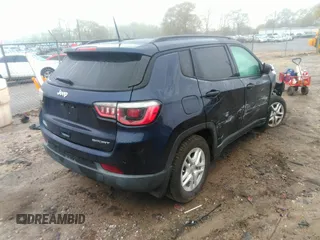 2018 Jeep Compass Sport with VIN 3C4NJCAB1JT204489, listed as a IAAI auction lot 41901474 with 112,480 mi miles. Bid and sale history available at carsss.com. Image 4.