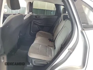 2022 Ford Escape SE z VIN 1FMCU0G61NUB33373, wystawiony jako IAAI lot #42791529 z przebiegiem 56 067 mil mil oraz . Historia ofert i sprzedaży dostępna na DreamBid. Obrazek 20.