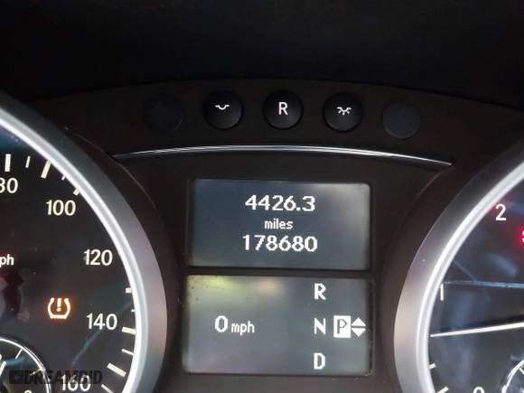 2007 Mercedes-Benz GL-Class with VIN 4JGBF22E97A243575, listed as a IAAI auction lot 42009876 with 178,680 mi miles. Bid and sale history available at carsss.com. Image 7.