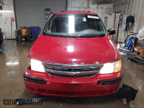 2001 Chevrolet Venture LS Y3G Mobility z VIN 1GNDX03EX1D303731, wystawiony jako Copart lot #41605115 z przebiegiem 219 758 mil mil oraz Szkoda całkowita • Salvage title. Historia ofert i sprzedaży dostępna na DreamBid. Obrazek 5.