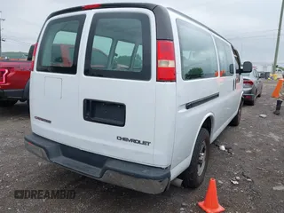 2006 Chevrolet Express Cargo with VIN 1GCFG15X861171275, listed as a IAAI auction lot 42209259 with 192,631 mi miles and . Bid and sale history available at DreamBid. Image 4.