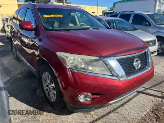 2013 Nissan Pathfinder SL with VIN 5N1AR2MNXDC641152, listed as a Copart auction lot 48402595 with 135,091 mi miles and Clean Title. Bid and sale history available at carsss.com. Image 1.