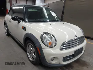 2011 MINI Hardtop with VIN WMWSU3C58BT091751, listed as a IAAI auction lot 41827985 with 125,050 mi miles and . Bid and sale history available at DreamBid. Image 1.