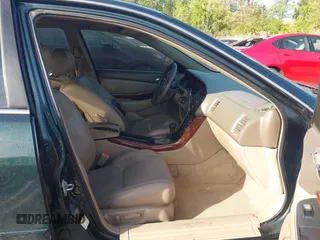2001 Acura TL with VIN 19UUA56651A025335, listed as a IAAI auction lot 42075347 with 193,938 mi miles. Bid and sale history available at carsss.com. Image 5.