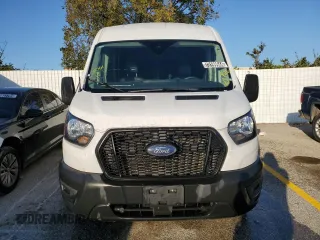 2023 Ford Transit Cargo with VIN 1FTBR2C8XPKC00992, listed as a Copart auction lot 73199944 with 31,891 mi miles and Clean Title. Bid and sale history available at DreamBid. Image 5.