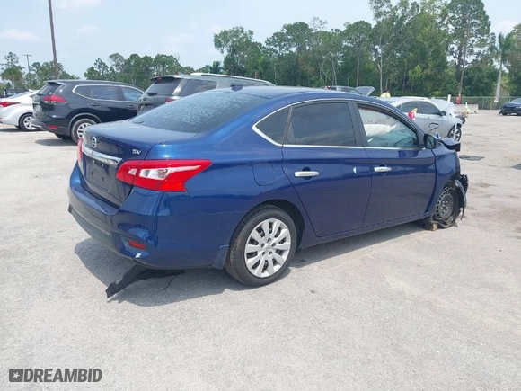 2016 Nissan Sentra SV with VIN 3N1AB7AP4GL680679, listed as a IAAI auction lot 39351306 with NaN miles. Bid and sale history available at carsss.com. Image 4.