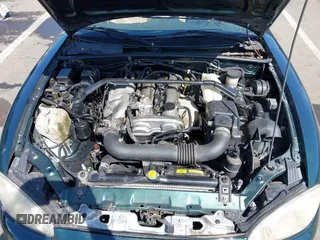 2001 Mazda MX-5 Miata with VIN JM1NB353410203981, listed as a IAAI auction lot 42028077 with Not Provided miles and . Bid and sale history available at DreamBid. Image 10.