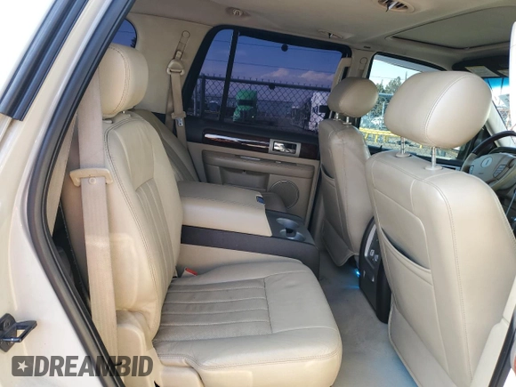 2005 Lincoln Navigator Luxury with VIN 5LMFU28535LJ18925, listed as a Copart auction lot 45752225 with 155,419 mi miles and Salvage Title. Bid and sale history available at carsss.com. Image 12.