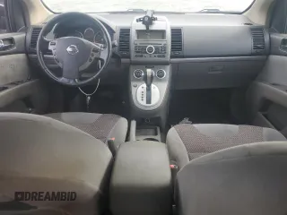 2007 Nissan Sentra S z VIN 3N1AB61E67L637258, wystawiony jako Copart lot #56092585 z przebiegiem 249 071 mil mil oraz Szkoda całkowita • Salvage title. Historia ofert i sprzedaży dostępna na DreamBid. Obrazek 8.