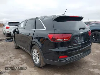 2019 Kia Sorento L with VIN 5XYPG4A33KG534780, listed as a IAAI auction lot 41563396 with 49,468 mi miles. Bid and sale history available at carsss.com. Image 3.