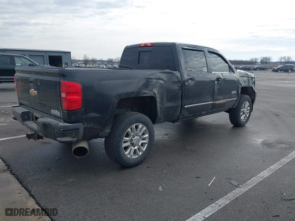 2015 Chevrolet Silverado 2500HD Built After Aug 14 High Country with VIN 1GC1KXE84FF536963, listed as a IAAI auction lot 41439878 with 191,471 mi miles. Bid and sale history available at carsss.com. Image 4.