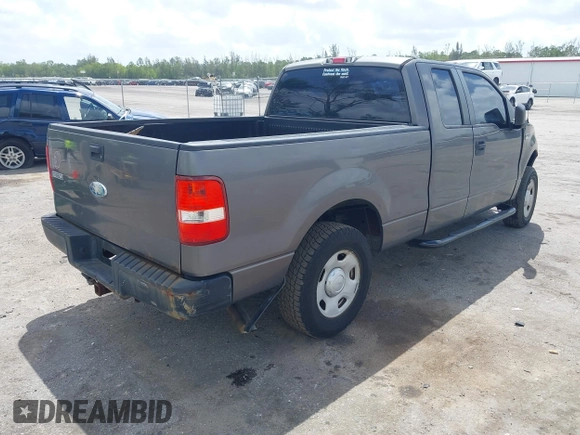 2008 Ford F-150 STX with VIN 1FTRX12WX8FB79392, listed as a IAAI auction lot 41937366 with 200,592 mi miles and . Bid and sale history available at carsss.com. Image 4.