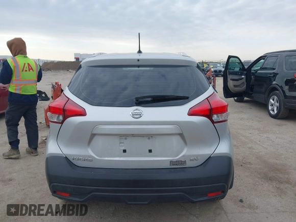 2019 Nissan Kicks S with VIN 3N1CP5CU7KL544735, listed as a IAAI auction lot 41581599 with 135,348 mi miles and . Bid and sale history available at DreamBid. Image 16.