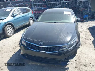 2020 Kia Optima LX z VIN 5XXGT4L32LG421062, wystawiony jako IAAI lot #41879797 z przebiegiem 203 379 mil mil oraz . Historia ofert i sprzedaży dostępna na DreamBid. Obrazek 12.