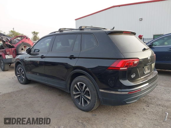 2023 Volkswagen Tiguan S z VIN 3VVRB7AX7PM036833, wystawiony jako IAAI lot #41827631 z przebiegiem 43 383 mil mil oraz . Historia ofert i sprzedaży dostępna na DreamBid. Obrazek 14.