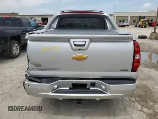 2011 Chevrolet Avalanche LTZ z VIN 3GNTKGE37BG309179, wystawiony jako Copart lot #56670745 z przebiegiem 177 255 mil mil oraz Szkoda całkowita • Salvage title. Historia ofert i sprzedaży dostępna na DreamBid. Obrazek 6.