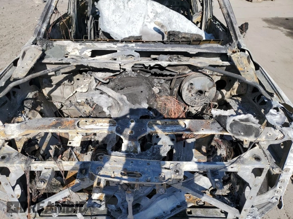 2015 Cadillac Escalade z VIN 1GYS4GKJ9FR105663, wystawiony jako Copart lot #50601235 z przebiegiem Nie podano mil oraz Szkoda całkowita • Salvage title. Historia ofert i sprzedaży dostępna na DreamBid. Obrazek 12.