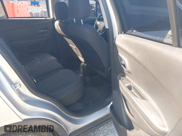 2020 Chevrolet Trax LS with VIN 3GNCJKSB8LL313882, listed as a IAAI auction lot 42030112 with 34,072 mi miles and . Bid and sale history available at DreamBid. Image 8.