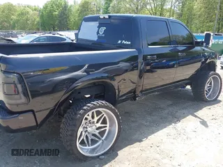 2015 Ram 2500 Laramie с VIN 3C6UR5FL1FG697518, выставлен на аукционе IAAI как лот 42011674 с пробегом 154 287 миль миль и . История ставок и продаж доступна на DreamBid. Изображение 6.