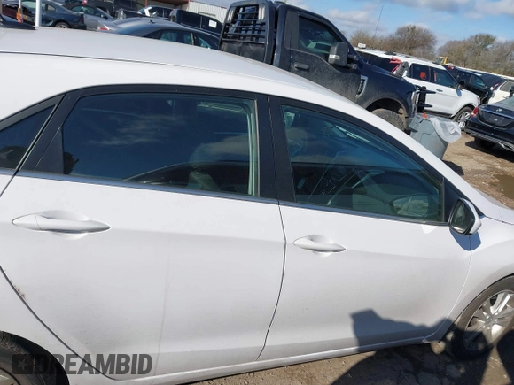 2014 Hyundai Elantra GT with VIN KMHD35LH6EU180152, listed as a IAAI auction lot 41674456 with 113,763 mi miles. Bid and sale history available at carsss.com. Image 13.