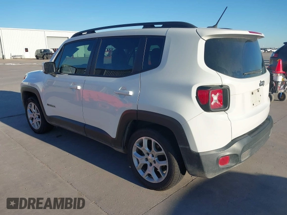 2015 Jeep Renegade Latitude with VIN ZACCJABT9FPB99964, listed as a IAAI auction lot 41250730 with 117,251 mi miles and . Bid and sale history available at carsss.com. Image 3.