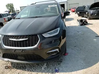 2021 Chrysler Pacifica Touring L with VIN 2C4RC1BG0MR532357, listed as a Copart auction lot 59921445 with Not provided miles and Salvage title. Bid and sale history available at DreamBid. Image 13.
