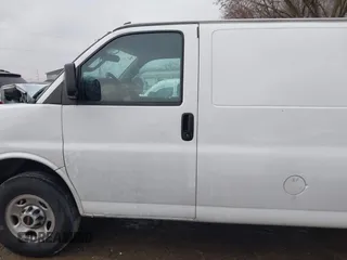 2023 GMC Savana Cargo Van with VIN 1GTW7AFP3P1103644, listed as a IAAI auction lot 41189909 with 138 mi miles. Bid and sale history available at carsss.com. Image 13.
