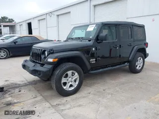 2020 Jeep Wrangler Unlimited Sport S with VIN 1C4HJXDN8LW166119, listed as a IAAI auction lot 41440804 with 36944 miles. Bid and sale history available at carsss.com. Image 17.