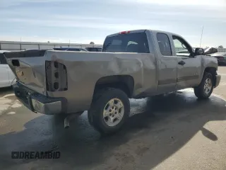 2007 Chevrolet Silverado 1500 LT w/1LT with VIN 2GCEC19C371710072, listed as a Copart auction lot 45674895 with 235,817 mi miles and Salvage Title. Bid and sale history available at carsss.com. Image 3.