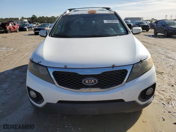 2011 Kia Sorento LX with VIN 5XYKT3A13BG102351, listed as a Copart auction lot 42598945 with 285,006 mi miles and Salvage Title. Bid and sale history available at carsss.com. Image 5.