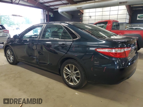 2015 Toyota Camry XLE z VIN 4T1BF1FK4FU109418, wystawiony jako Copart lot #59730705 z przebiegiem 120 748 mil mil oraz Szkoda całkowita • Salvage title. Historia ofert i sprzedaży dostępna na DreamBid. Obrazek 2.