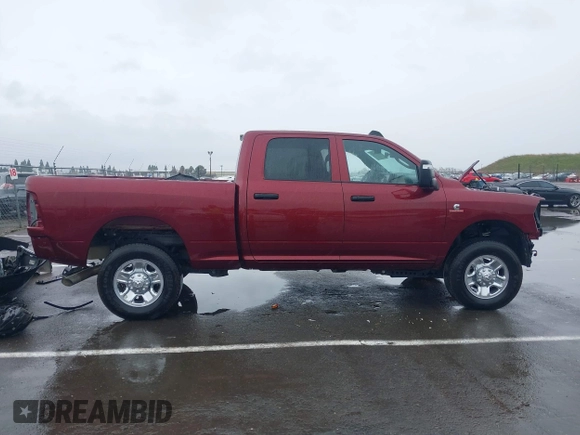 2024 Ram 2500 Tradesman с VIN 3C6UR5CL3RG101964, выставлен на аукционе IAAI как лот 41500932 с пробегом 15 087 миль миль и . История ставок и продаж доступна на DreamBid. Изображение 14.