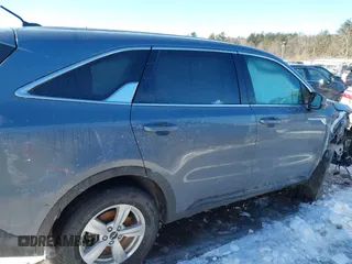 2023 Kia Sorento LX with VIN 5XYRGDLC8PG211550, listed as a IAAI auction lot 41578770 with 53,422 mi miles. Bid and sale history available at carsss.com. Image 13.