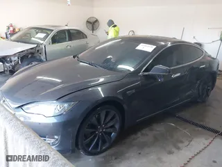 2014 Tesla Model S P85D with VIN 5YJSA1H22EFP64345, listed as a IAAI auction lot 41062130 with 78,832 mi miles. Bid and sale history available at carsss.com. Image 19.