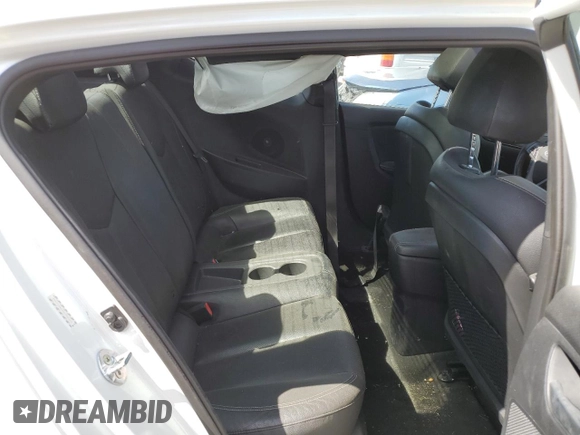 2016 Hyundai Veloster Turbo with VIN KMHTC6AE6GU302425, listed as a Copart auction lot 57547873 with 83,854 mi miles. Bid and sale history available at carsss.com. Image 10.