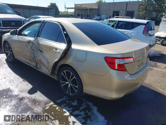 2012 Toyota Camry L z VIN 4T1BF1FK1CU040036, wystawiony jako IAAI lot #42228569 z przebiegiem 220 474 mil mil oraz . Historia ofert i sprzedaży dostępna na DreamBid. Obrazek 3.
