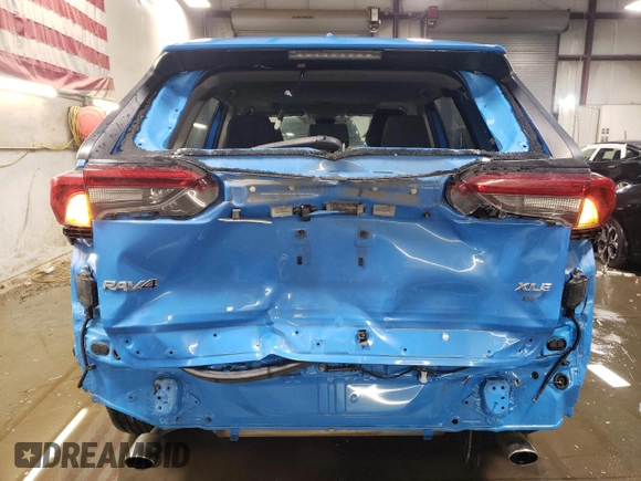 2019 Toyota RAV4 XLE with VIN JTMP1RFVXKD011571, listed as a Copart auction lot 89066895 with 81,955 mi miles and Salvage Title. Bid and sale history available at DreamBid. Image 6.