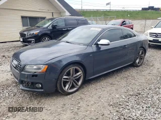 2010 Audi S5 Prestige z VIN WAUVVAFR4AA049049, wystawiony jako Copart lot #55493365 z przebiegiem 181 950 mil mil oraz Czysty tytuł • Clean title. Historia ofert i sprzedaży dostępna na DreamBid. Obrazek 1.