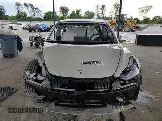 2023 Tesla Model 3 z VIN 5YJ3E1EA8PF471458, wystawiony jako Copart lot #60953035 z przebiegiem 26 773 mil mil oraz Szkoda całkowita • Salvage title. Historia ofert i sprzedaży dostępna na DreamBid. Obrazek 5.