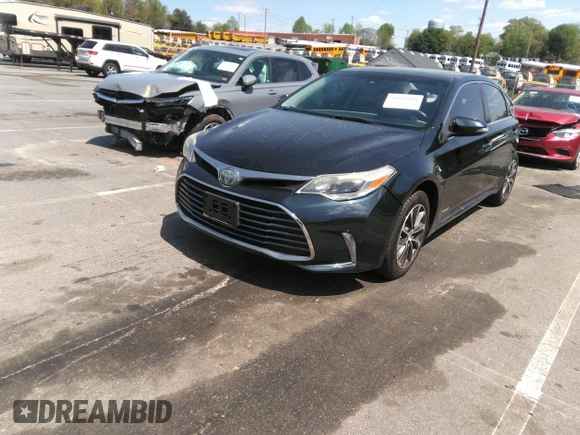 2018 Toyota Avalon Hybrid XLE Plus z VIN 4T1BD1EB1JU062378, wystawiony jako IAAI lot #41988148 z przebiegiem 128 220 mil mil oraz . Historia ofert i sprzedaży dostępna na DreamBid. Obrazek 18.