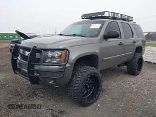 2008 Chevrolet Tahoe Special Service with VIN 1GNFK03058R252177, listed as a IAAI auction lot 41859933 with 176,574 mi miles. Bid and sale history available at carsss.com. Image 2.