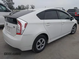 2015 Toyota Prius Four with VIN JTDKN3DU4F0465818, listed as a IAAI auction lot 42098190 with 186,911 mi miles. Bid and sale history available at carsss.com. Image 4.