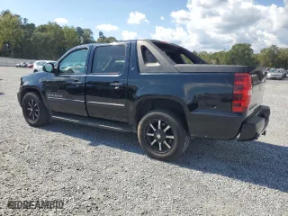 2007 Chevrolet Avalanche LT w/2LT with VIN 3GNEC12J57G199701, listed as a Copart auction lot 73670114 with 144,151 mi miles and Salvage Title. Bid and sale history available at carsss.com. Image 2.