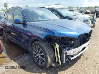 2019 BMW X5 xDrive50i с VIN 5UXJU2C55KLN64657, выставлен на аукционе IAAI как лот 42177064 с пробегом 79 525 миль миль и . История ставок и продаж доступна на DreamBid. Изображение 1.